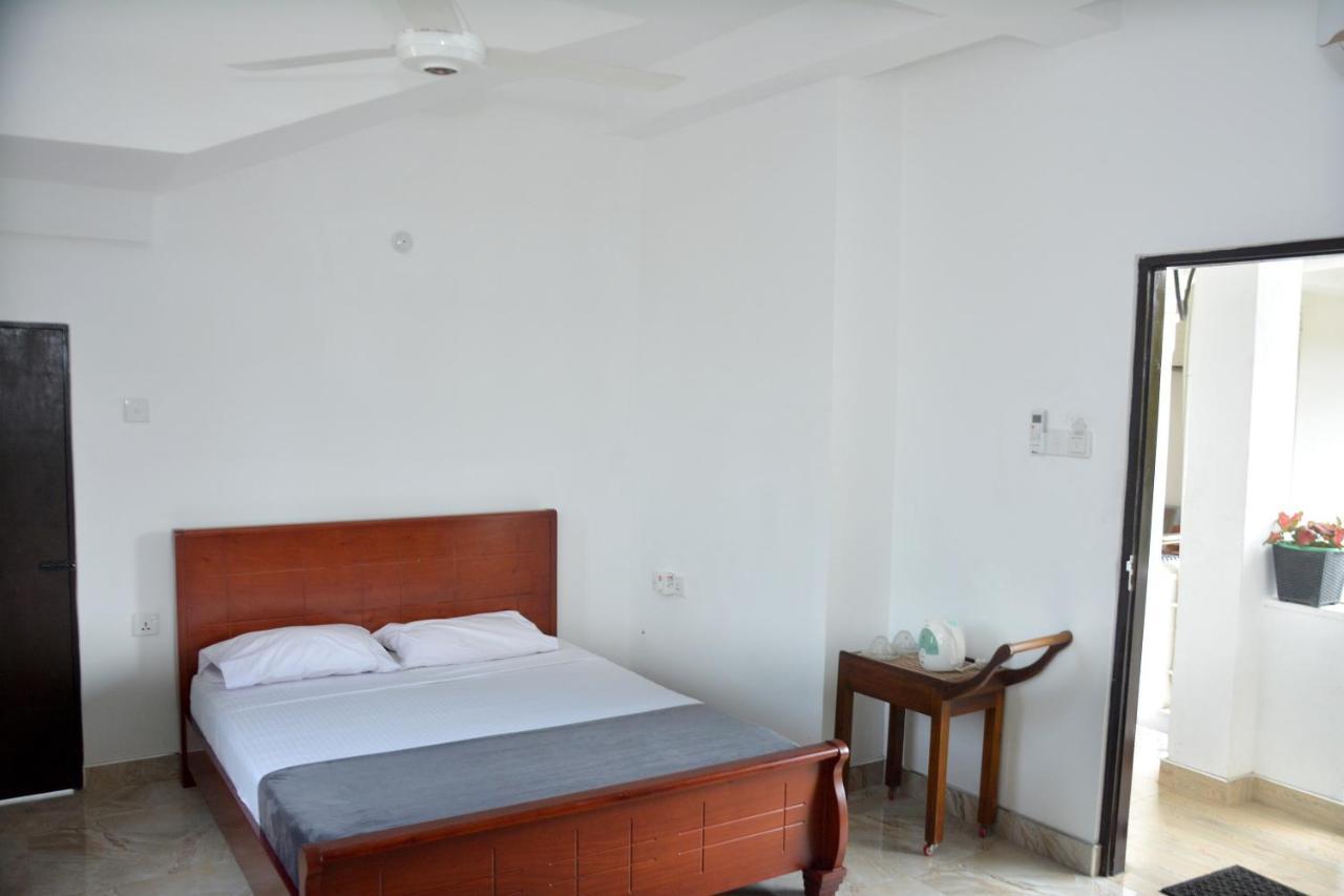 Yolanda Villa Negombo Exterior foto