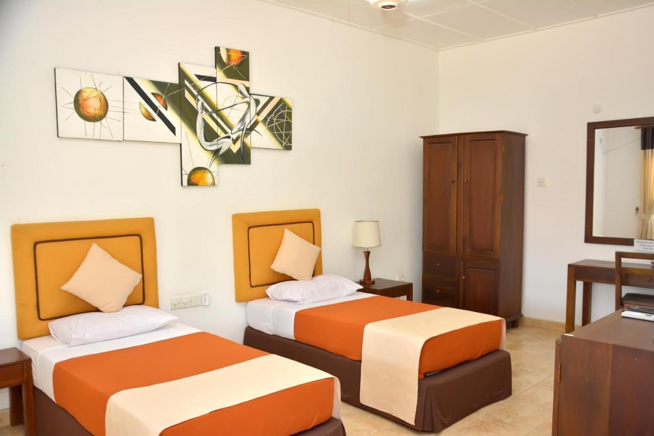 Yolanda Villa Negombo Exterior foto